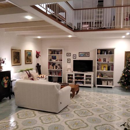 Apartament A Casa Di Monica Pozzuoli Zewnętrze zdjęcie