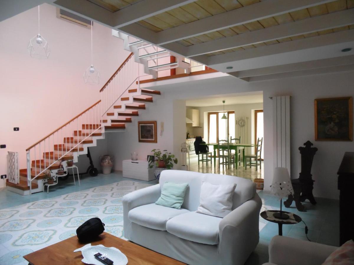 Apartament A Casa Di Monica Pozzuoli Zewnętrze zdjęcie