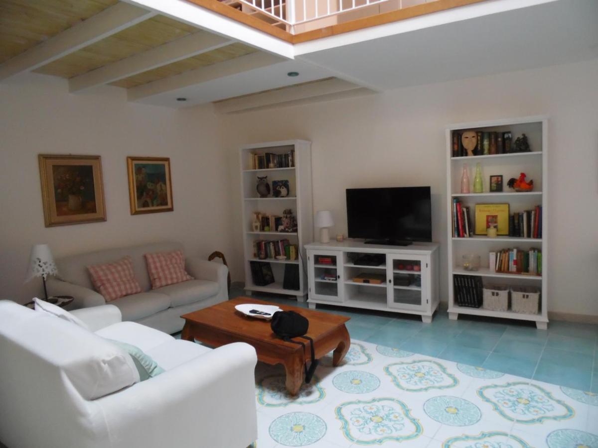 Apartament A Casa Di Monica Pozzuoli Zewnętrze zdjęcie