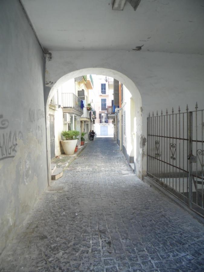 Apartament A Casa Di Monica Pozzuoli Zewnętrze zdjęcie