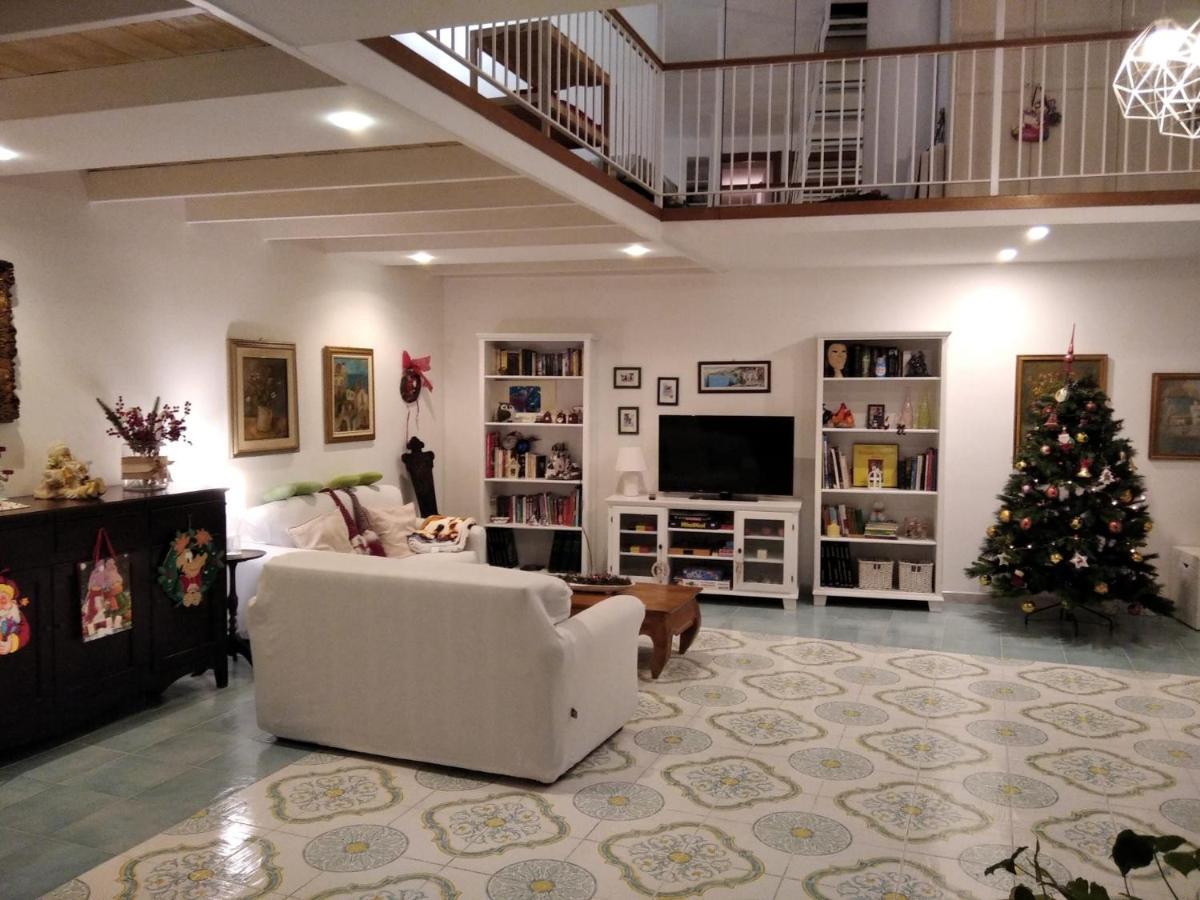 Apartament A Casa Di Monica Pozzuoli Zewnętrze zdjęcie